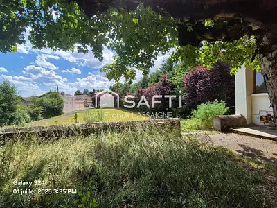 Maison, 1 616 m²