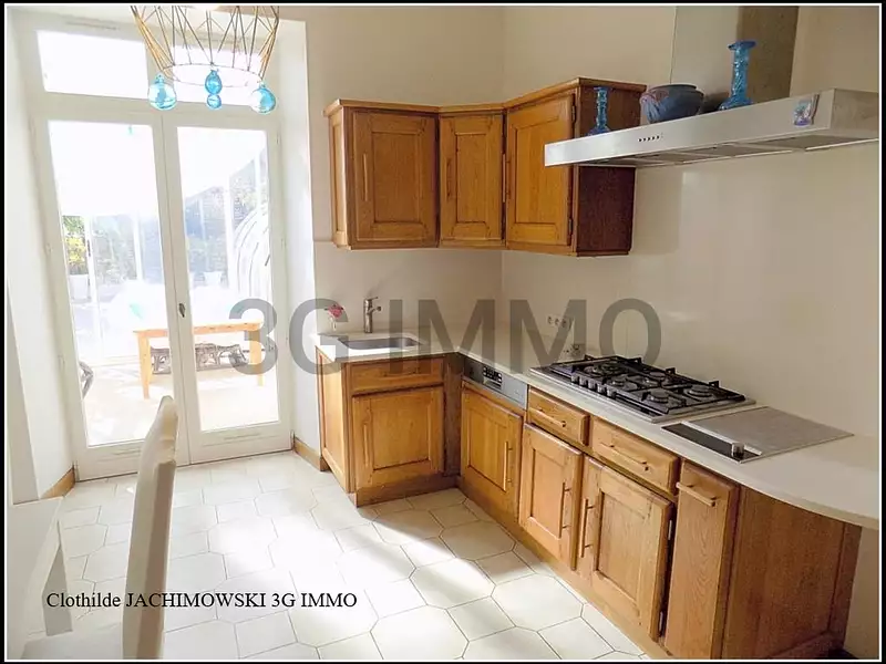 Maison, 302 m²
