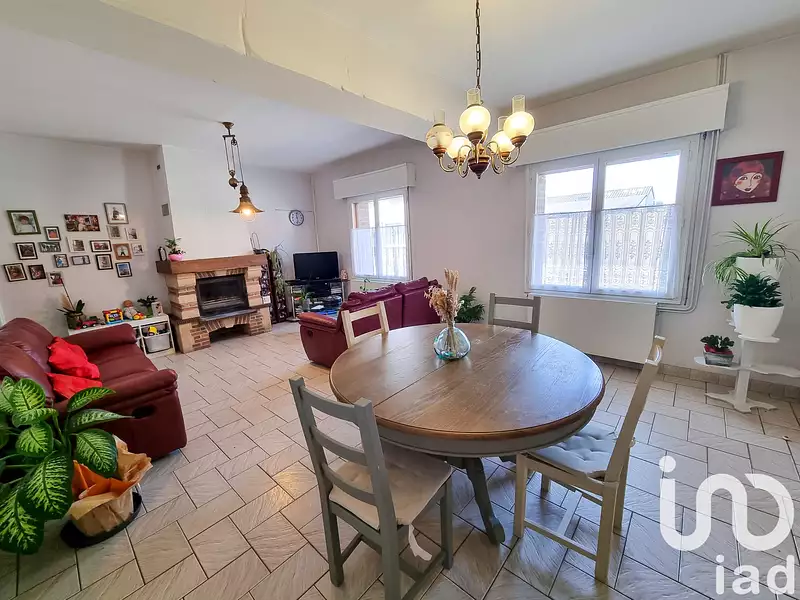 Maison, 153 m²