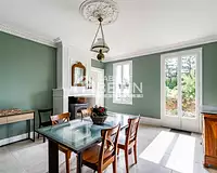 Maison, 302,6 m²