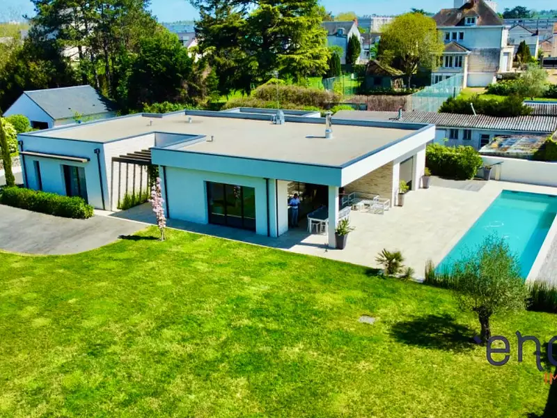 Maison, 185 m²