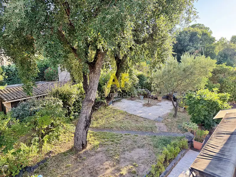Maison, 210 m²