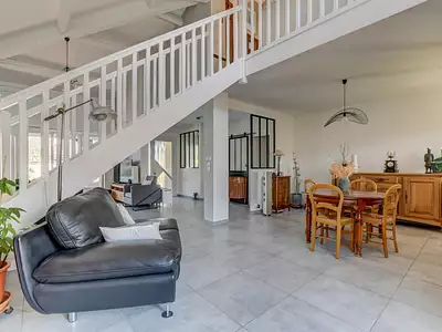 Maison, 198 m²