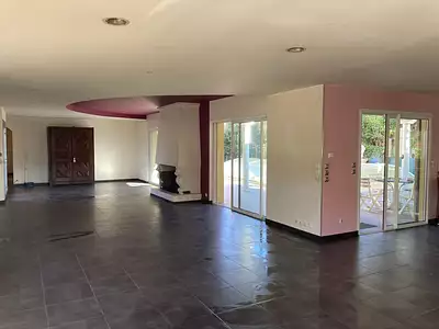 Maison, 218 m²