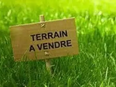 Terrain, 1 800 m²