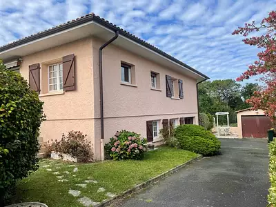 Maison, 246 m²