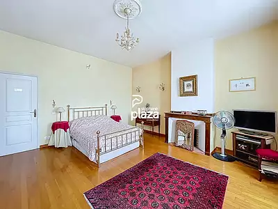 Maison, 225 m²