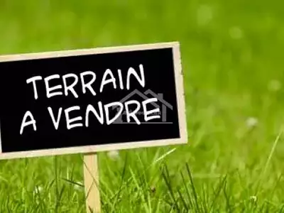 Terrain, 890 m²