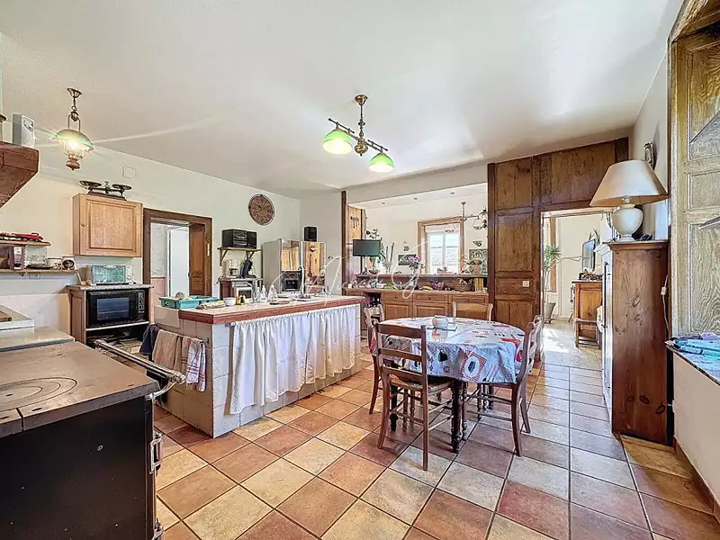 Maison, 282 m²