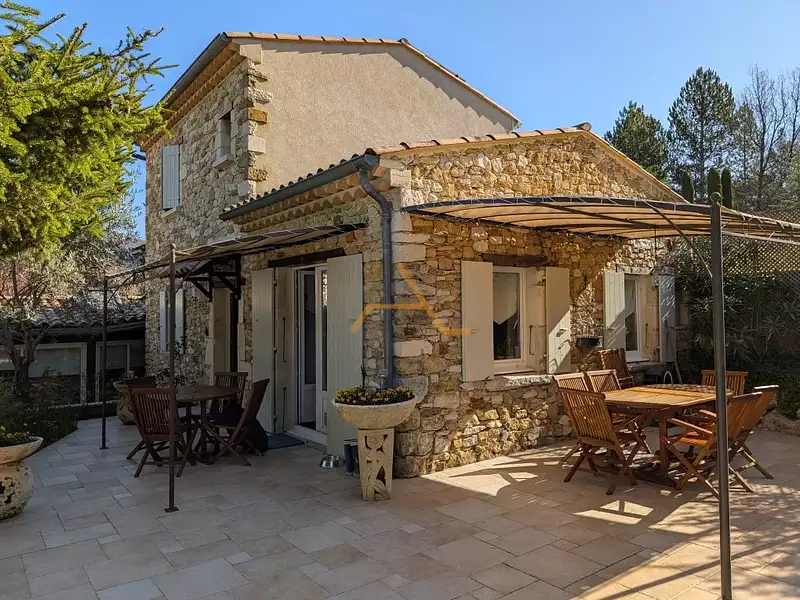 Maison, 176,58 m²