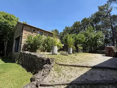 Maison, 245 m²