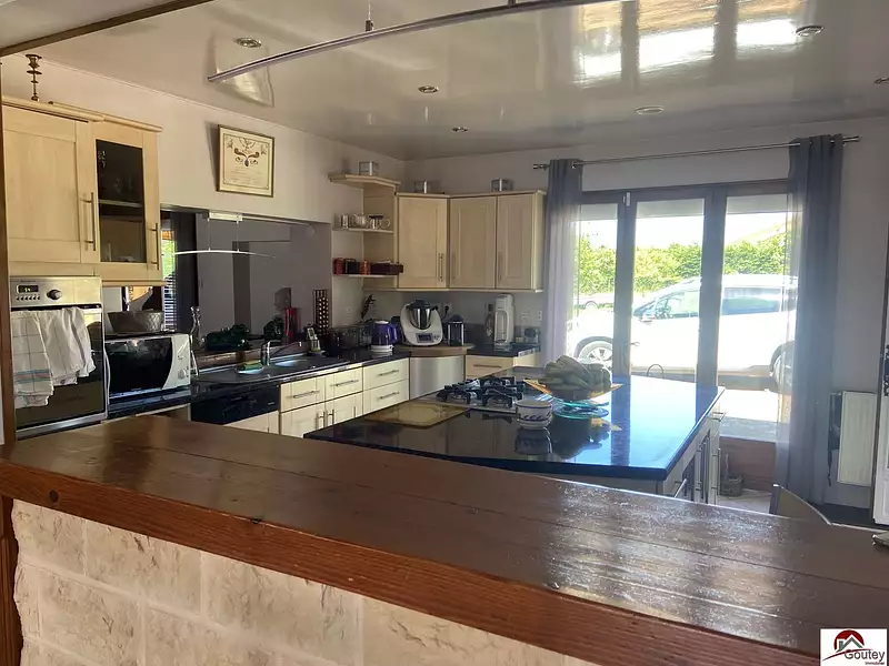 Maison, 190 m²