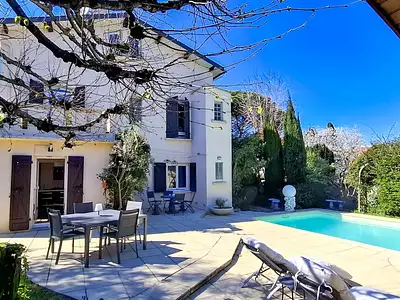 Maison, 210 m²