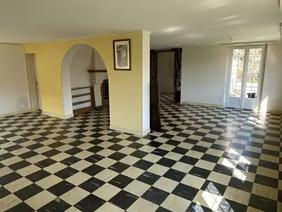 Maison, 251 m²