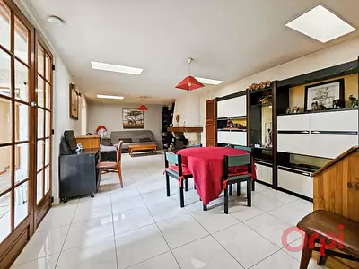 Maison, 83 m²