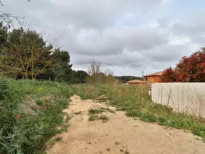 Terrain, 1 636 m²