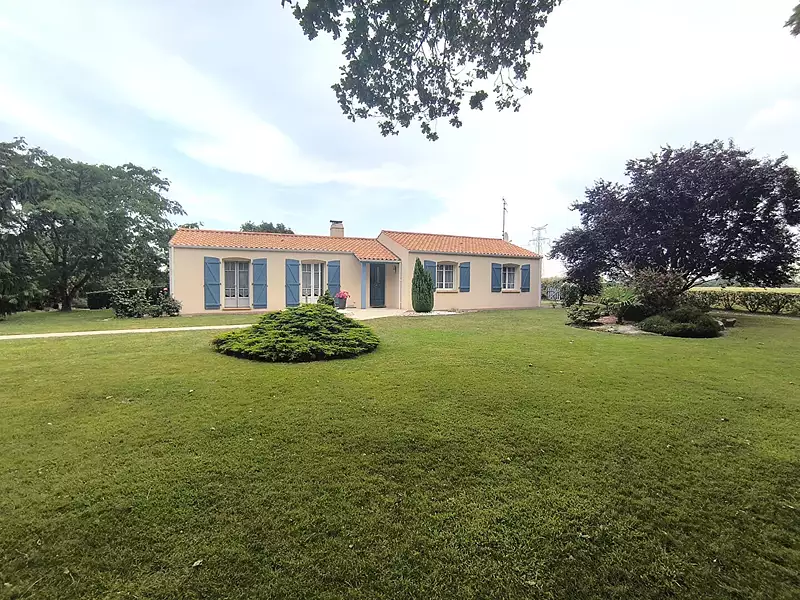 Maison, 179 m²