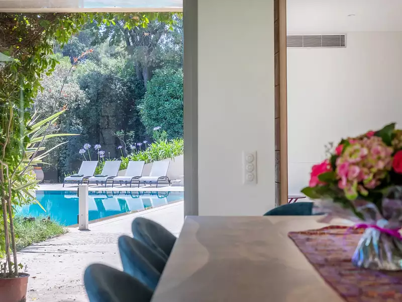 Maison, 235 m²