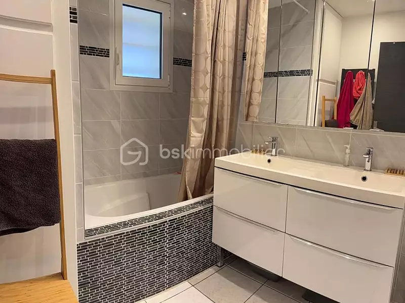 Maison, 106 m²