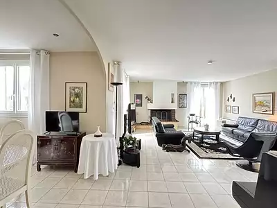 Maison, 216 m²