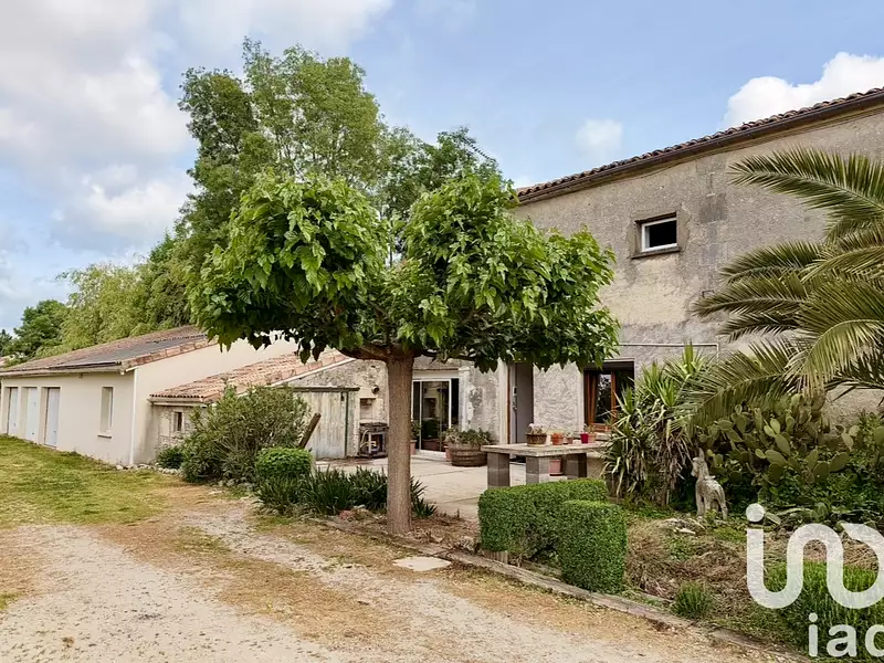 Maison, 303 m²