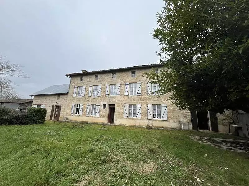 Maison, 223 m²