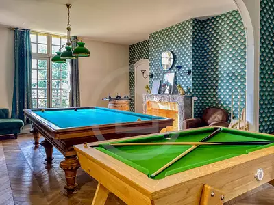 Maison, 806 m²