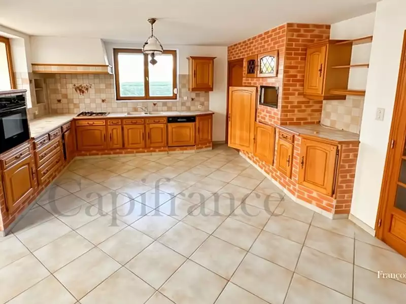 Maison, 180 m²