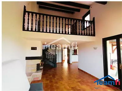 Maison, 265 m²