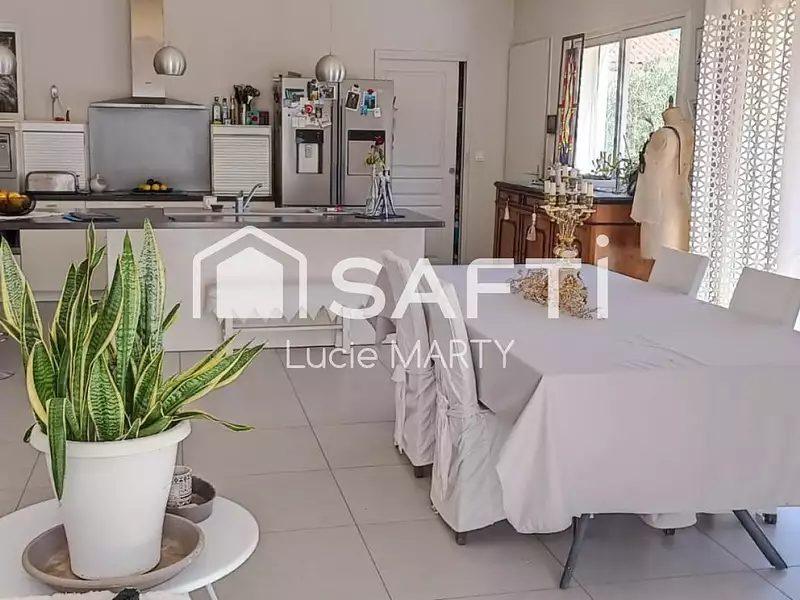 Maison, 114 m²