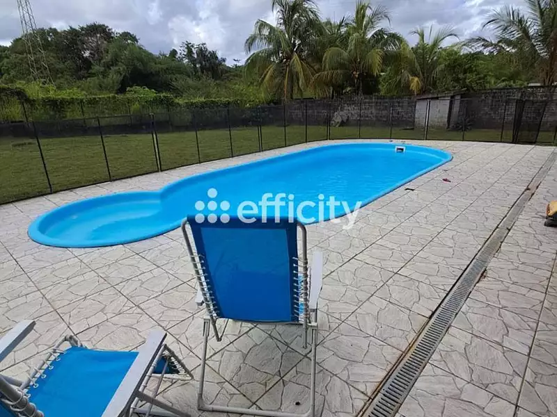 Maison, 170 m²