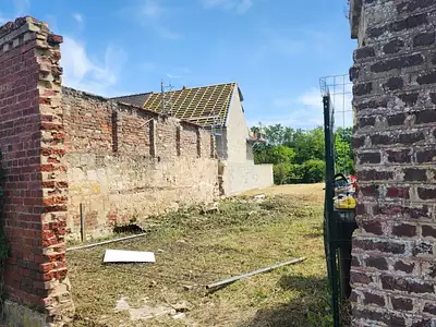 Terrain, 693 m²