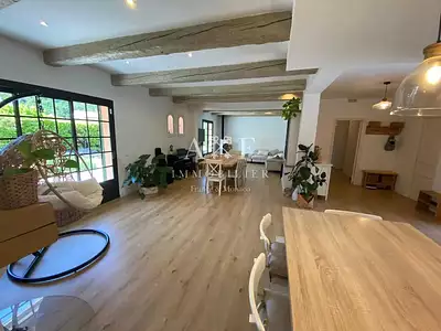 Maison, 170 m²