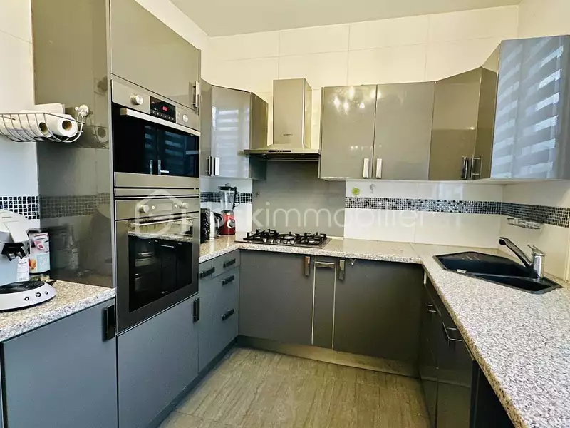 Maison, 185 m²