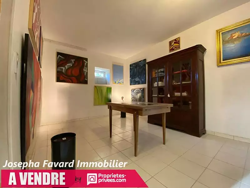 Maison, 180 m²