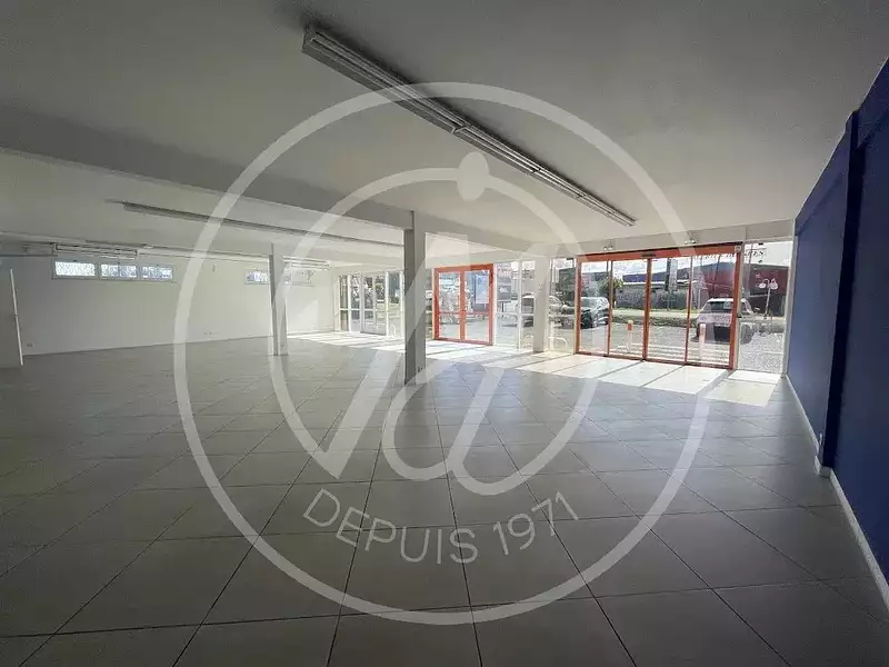 Divers, 285 m²