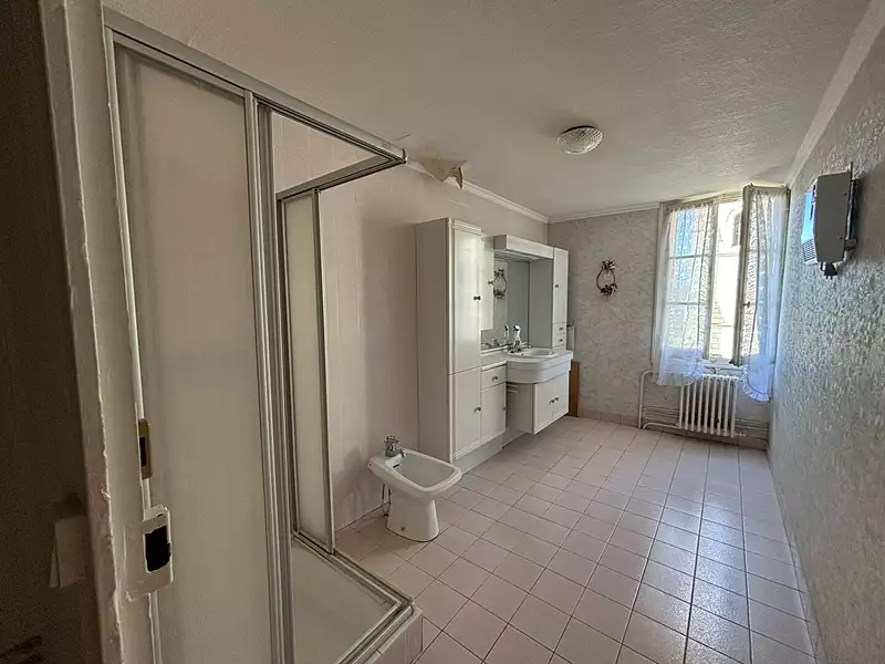 Maison, 225 m²