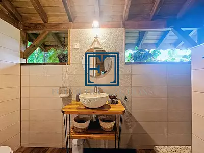 Maison, 211 m²