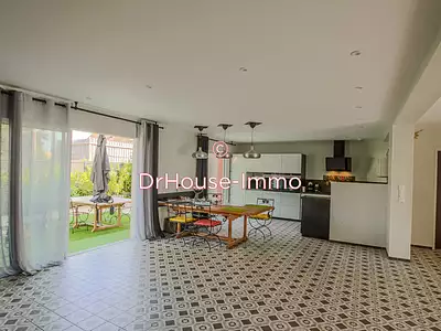 Maison, 208,1 m²