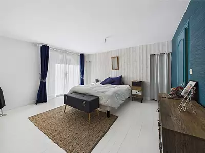 Maison, 225 m²