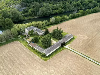 Maison, 350 m²