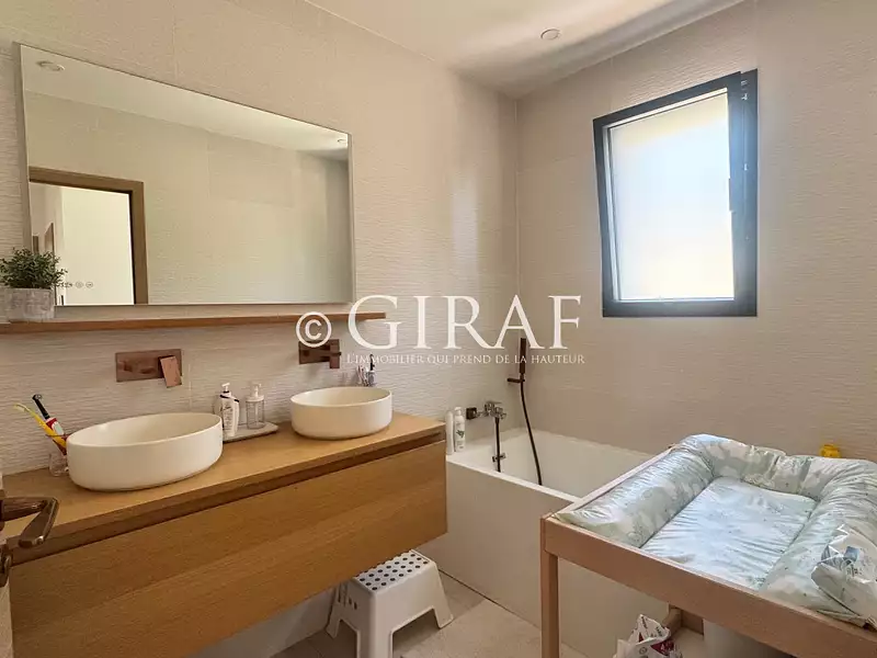 Maison, 140 m²