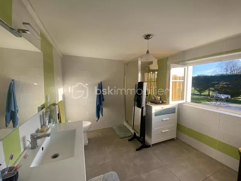 Maison, 143 m²