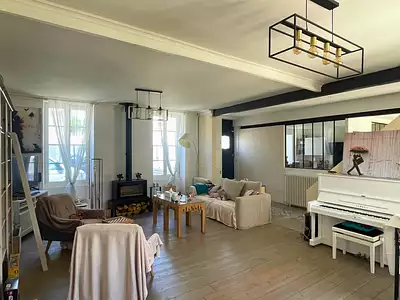 Maison, 151 m²