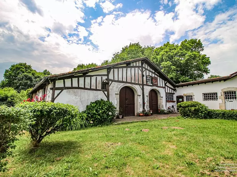 Maison, 276 m²
