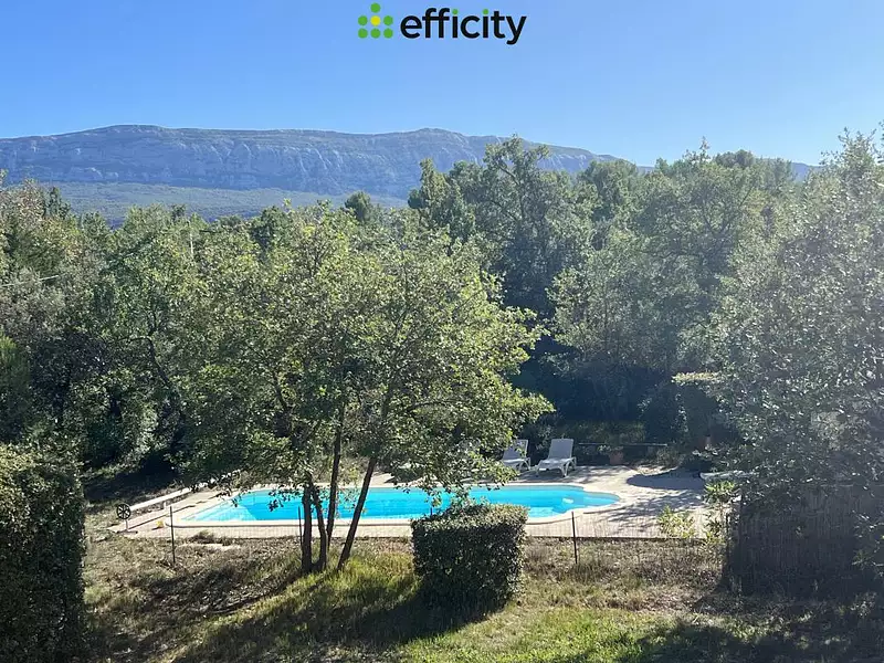 Maison, 217 m²