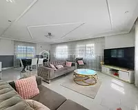 Maison, 280 m²