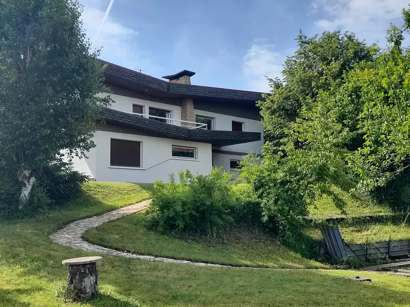 Maison, 235 m²
