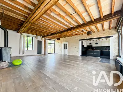 Maison, 211 m²