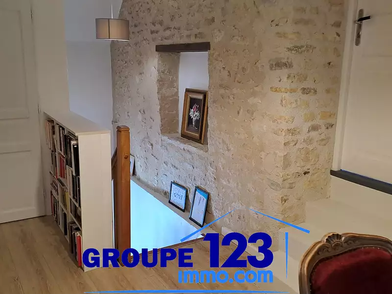 Maison, 211 m²